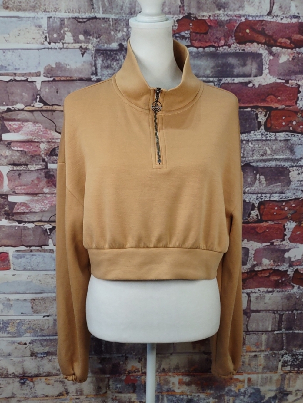 Gilly Hicks Cropped Half-Zip Top